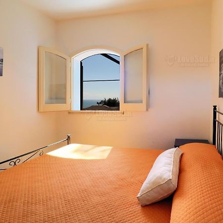 Casa Funnuvojere By Lovesud Corsano  外观 照片