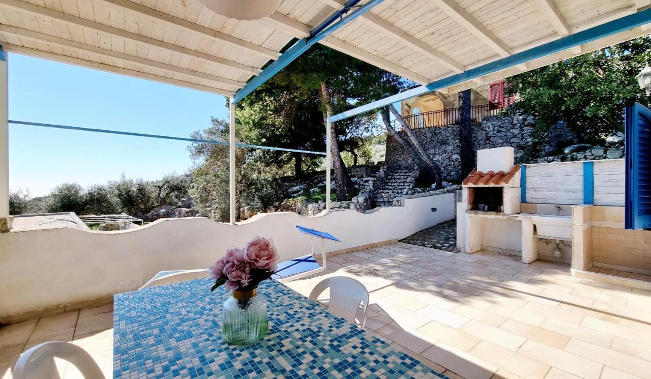 Casa Funnuvojere By Lovesud Corsano  外观 照片